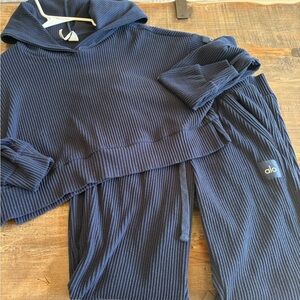 ALO Yoga muse Navy Ribbed Hoodie joggers set sz XXs/sm vguc